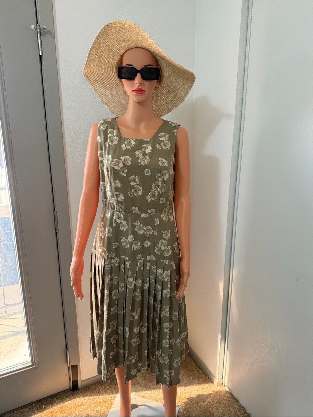 Vintage Olive Green Floral Pleated Midi Dress Size S